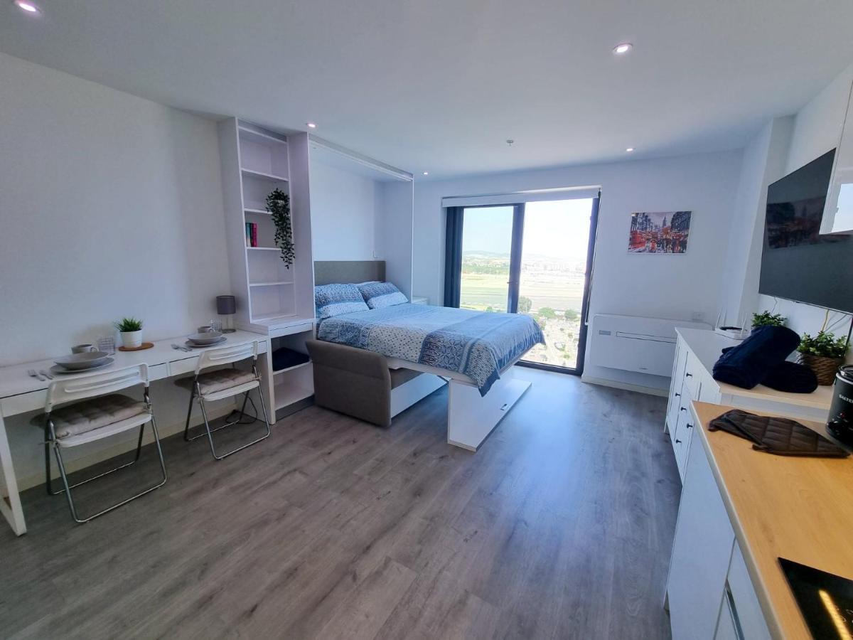 Top Floor Studio - The Hub Gibraltar - Self Catering Buitenkant foto